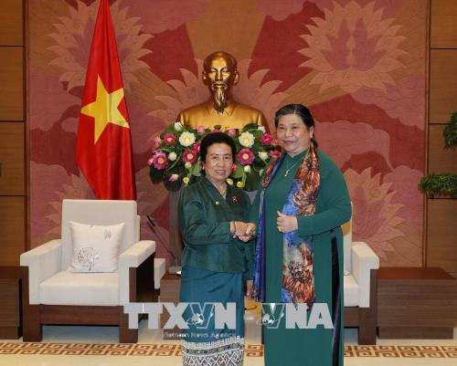 加强越老两国国会民族委员会的合作 ảnh 2 加强越老两国国会民族委员会的合作 ảnh 2
