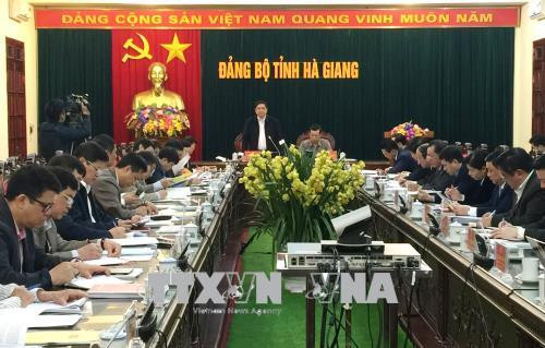 范明正来到河江省调研 ảnh 1 范明正来到河江省调研 ảnh 1