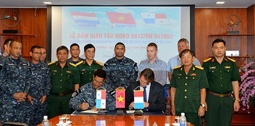 秋江总公司向国外客户交付登陆/补给舰 ảnh 1 秋江总公司向国外客户交付登陆/补给舰 ảnh 1