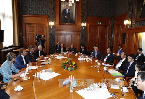 政府总理阮春福：越南重视促进与荷兰的全面合作 鼓励两国各地方加强合作 ảnh 2