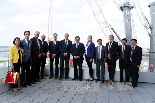 越南驻德大使：越南鼓励德国各地方加大对越投资力度 ảnh 2