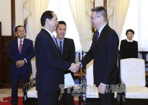 陈大光会见芬兰和希腊驻越大使 ảnh 1 陈大光会见芬兰和希腊驻越大使 ảnh 1