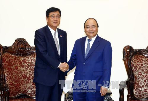 政府总理阮春福会见日本客人 ảnh 2 政府总理阮春福会见日本客人 ảnh 2