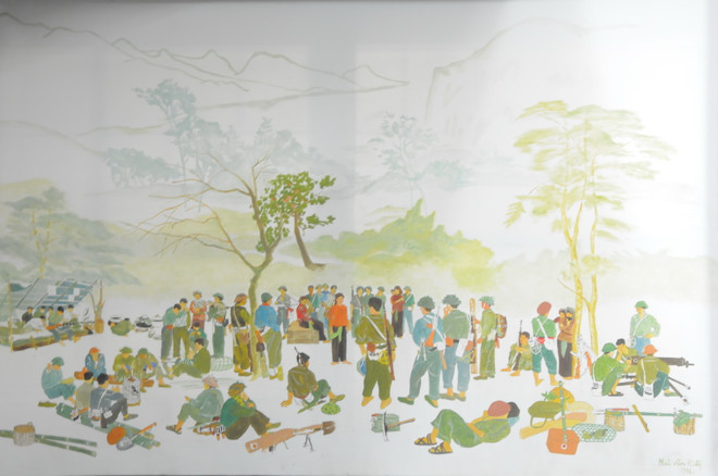 越南伤残军人和烈士日70周年：“不可忘记的岁月”画展在河内举行 ảnh 2