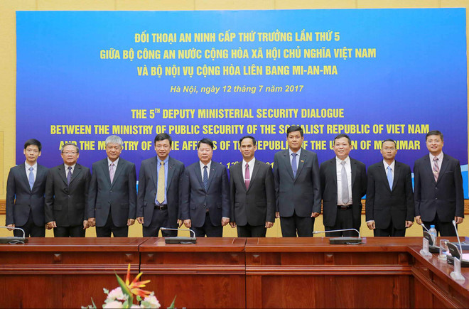 公安部部长苏林上将会见缅甸内政部副部长昂索 ảnh 2 公安部部长苏林上将会见缅甸内政部副部长昂索 ảnh 2