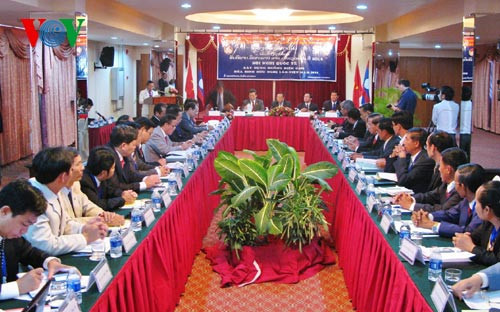 关于越老边界线建设的国际会议在广平省举行 ảnh 1 关于越老边界线建设的国际会议在广平省举行 ảnh 1