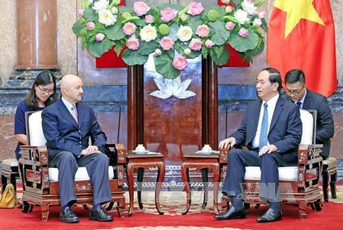 越南国家主席陈大光会见墨西哥前总统卡洛斯 ảnh 1 越南国家主席陈大光会见墨西哥前总统卡洛斯 ảnh 1