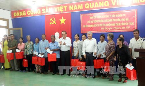 张和平:朔庄省需努力落实好民族政策和做好减贫工作 ảnh 2 张和平:朔庄省需努力落实好民族政策和做好减贫工作 ảnh 2