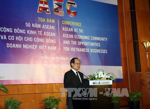 东盟成立50周年：东盟经济共同体——越南企业的商机 ảnh 1