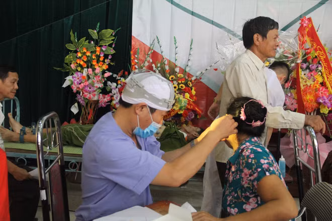 清化省为优抚对象免费体检发药 ảnh 1