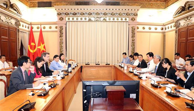 越南胡志明市加强与亚洲开发银行的合作 ảnh 1