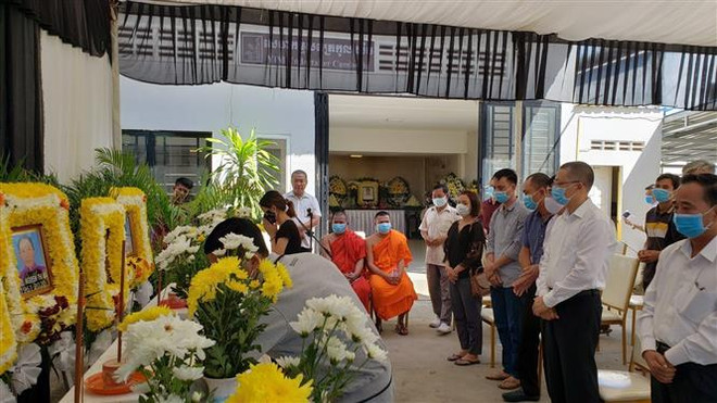 越南驻柬埔寨大使馆向西宁省边防部队移交暹粒省交通事故越南遇难者遗体和伤者 ảnh 1 越南驻柬埔寨大使馆向西宁省边防部队移交暹粒省交通事故越南遇难者遗体和伤者 ảnh 1