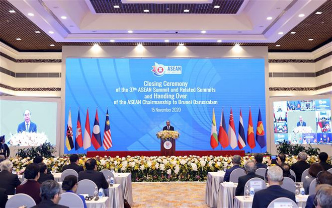 ASEAN 2020:彰显团结、自强的力量和灵活适应各种挑战的能力 ảnh 1 ASEAN 2020:彰显团结、自强的力量和灵活适应各种挑战的能力 ảnh 1