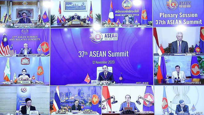 第37届东盟峰会第一个工作日的回顾 ảnh 3 第37届东盟峰会第一个工作日的回顾 ảnh 3