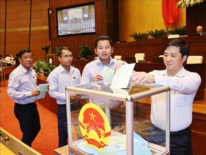 国会第十次会议:国会批准任命3个政府成员和最高人民法院法官 ảnh 1 国会第十次会议:国会批准任命3个政府成员和最高人民法院法官 ảnh 1