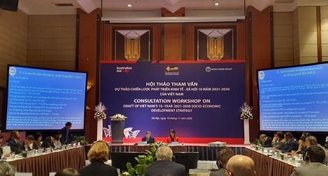 2021-2030年经济社会发展十年战略草案征求意见研讨会在河内举行 ảnh 1 2021-2030年经济社会发展十年战略草案征求意见研讨会在河内举行 ảnh 1