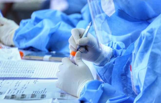 2月5日越南新增确诊病例12170例 新增死亡114例 ảnh 1 2月5日越南新增确诊病例12170例 新增死亡114例 ảnh 1