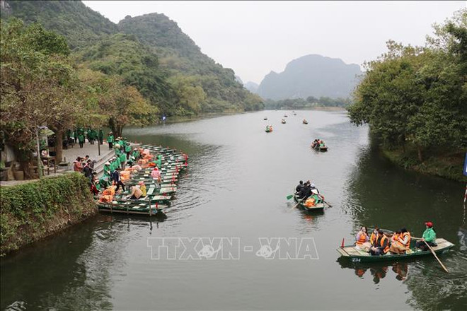 宁平省长安旅游景区重新开放 游客接踵而来 ảnh 1