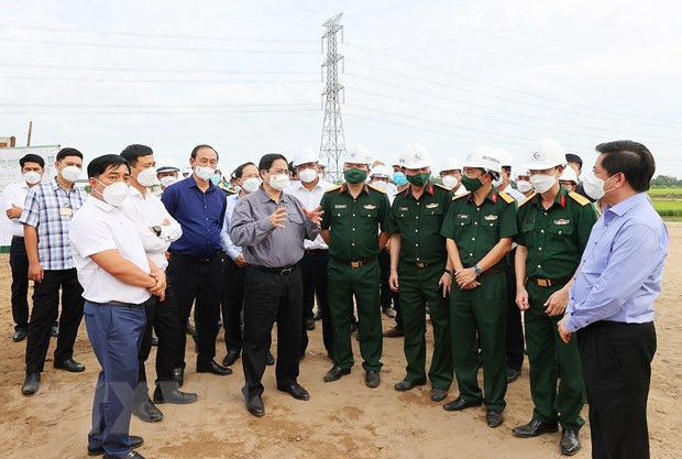 政府总理: 交通工程尽早完工 国民享利 ảnh 1 政府总理: 交通工程尽早完工 国民享利 ảnh 1