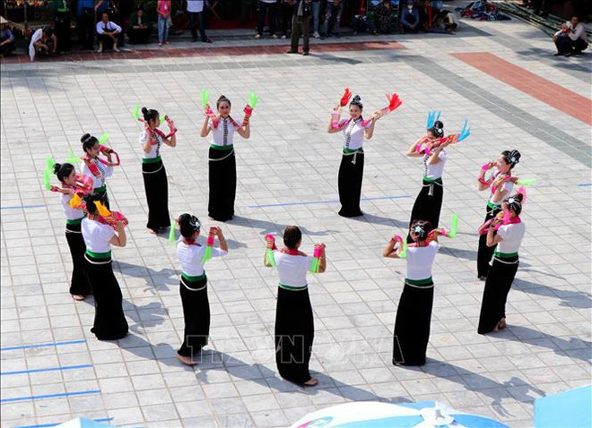 越南共有14个非物质文化遗产被列入《人类非物质文化遗产代表作名录》 ảnh 6 越南共有14个非物质文化遗产被列入《人类非物质文化遗产代表作名录》 ảnh 6