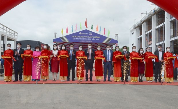 虎年伊始首批“岘港制造”平板电脑下线出厂 ảnh 1