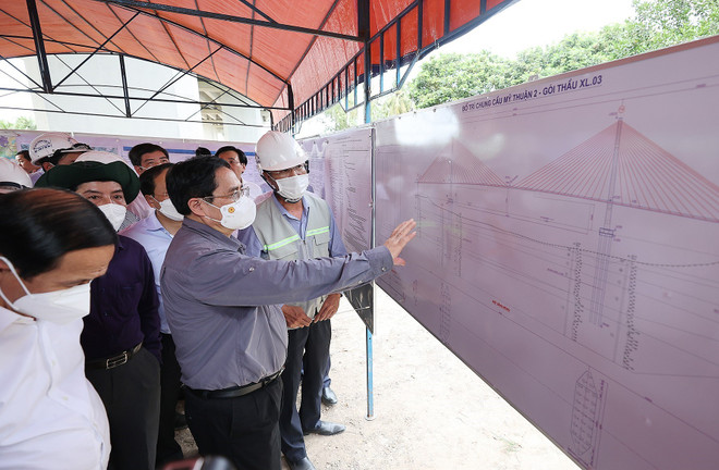 政府总理: 交通工程尽早完工 国民享利 ảnh 2 政府总理: 交通工程尽早完工 国民享利 ảnh 2