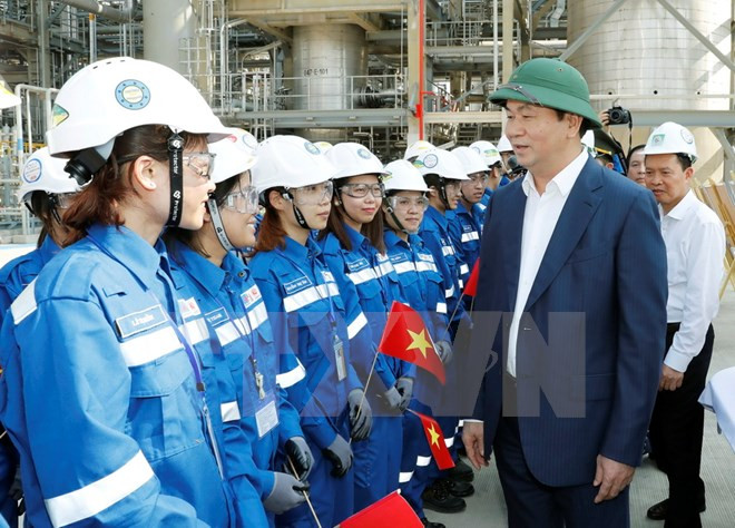 陈大光主席:清化省应优先发展重点经济产业和动力经济区 ảnh 1 陈大光主席:清化省应优先发展重点经济产业和动力经济区 ảnh 1