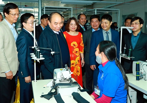 越南政府总理阮春福莅临宣光省调研 ảnh 1 越南政府总理阮春福莅临宣光省调研 ảnh 1