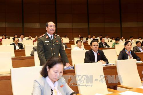 越南第十四届国会第二次会议发表第十三号公报 ảnh 1