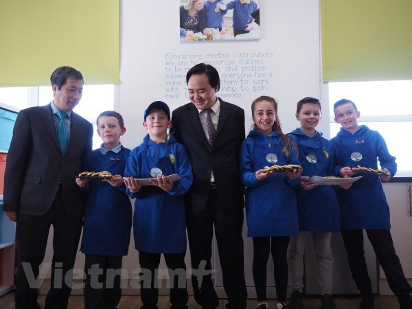 越南与英国加强教育培训合作 ảnh 2