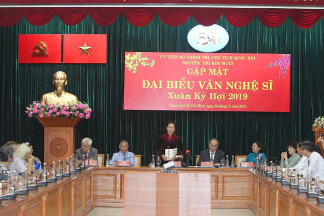 阮氏金银：国家一直以来为文艺工作者发挥才华创造便利条件 ảnh 2