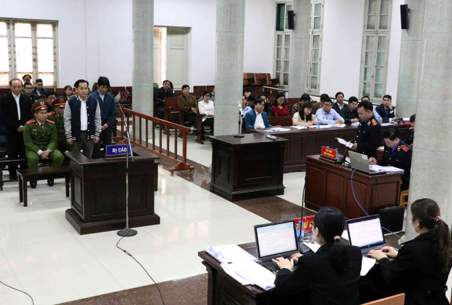 人民检察院建议审判委员会判处潘文英武有期徒刑14年至15年 ảnh 1 人民检察院建议审判委员会判处潘文英武有期徒刑14年至15年 ảnh 1