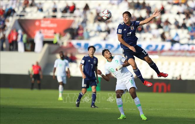 2019年阿联酋亚洲杯:日本队1-0淘汰沙特队,1/4决赛迎战越南队 ảnh 1 2019年阿联酋亚洲杯:日本队1-0淘汰沙特队,1/4决赛迎战越南队 ảnh 1
