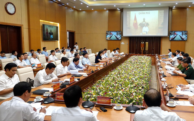 政府总理阮春福:富寿省须对少数民族的脱贫致富工作给予更大关注 ảnh 2 政府总理阮春福:富寿省须对少数民族的脱贫致富工作给予更大关注 ảnh 2