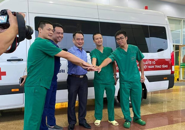 越航前往赤道几内亚接待219名越南公民回国的特殊航班 ảnh 1