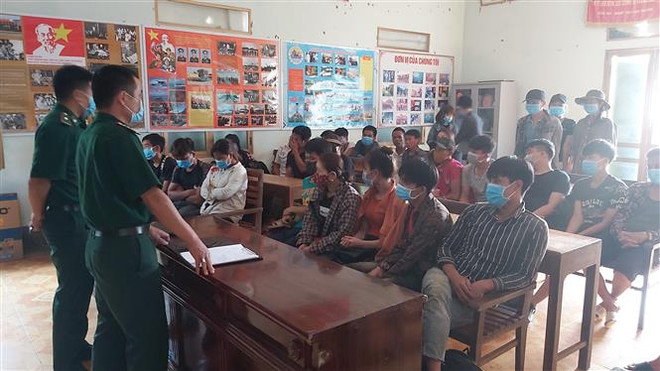 河江省查获非法出入境人员 ảnh 1 河江省查获非法出入境人员 ảnh 1