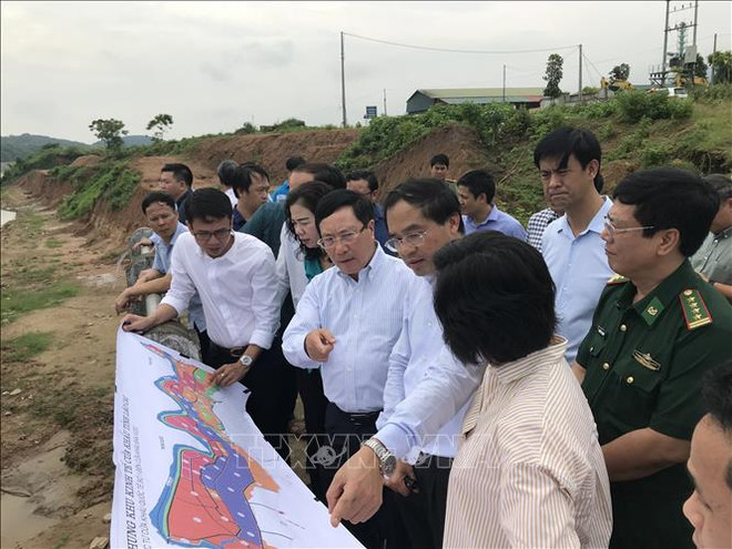 政府副总理范平明视察老街省部分边境地区 ảnh 1 政府副总理范平明视察老街省部分边境地区 ảnh 1