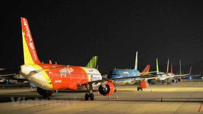 从现在到8月底越南将安排50趟航班将1.3万余名旅外越南公民接回国 ảnh 1 从现在到8月底越南将安排50趟航班将1.3万余名旅外越南公民接回国 ảnh 1