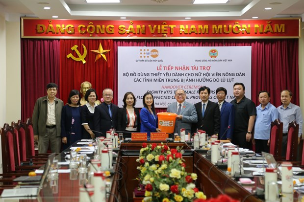 UNFPA 向越南提供5700多个紧急救助暖心包 ảnh 1 UNFPA 向越南提供5700多个紧急救助暖心包 ảnh 1