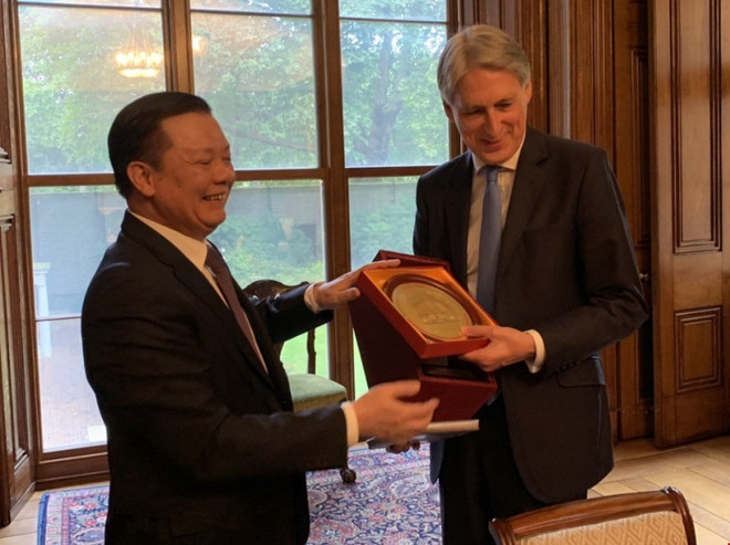 越南学习借鉴英国财政工作经验 ảnh 1 越南学习借鉴英国财政工作经验 ảnh 1