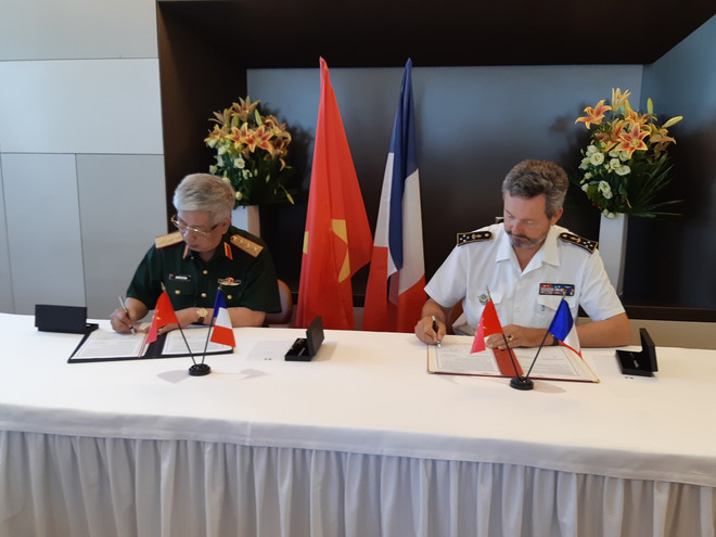 大力推动越法防务合作关系务实和有效发展 ảnh 2