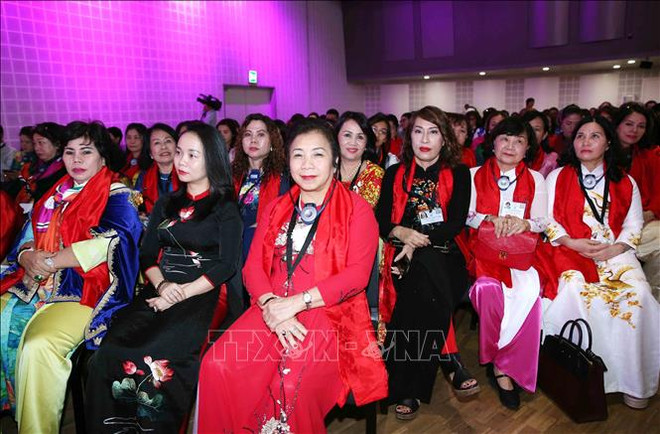 越南国家副主席邓氏玉盛率团出席第 29 届全球妇女峰会 ảnh 2 越南国家副主席邓氏玉盛率团出席第 29 届全球妇女峰会 ảnh 2