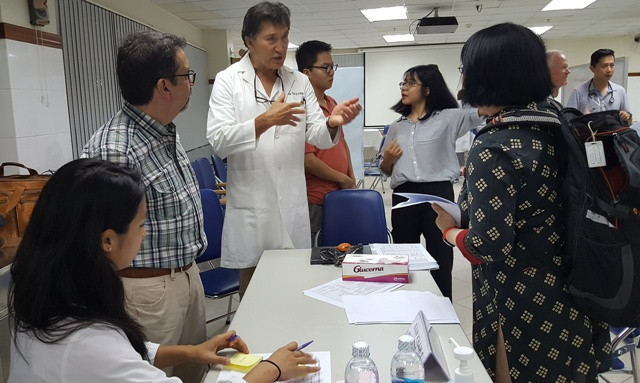 美国协助承天顺化省丰富有关儿童脑瘫康复的知识 ảnh 1 美国协助承天顺化省丰富有关儿童脑瘫康复的知识 ảnh 1