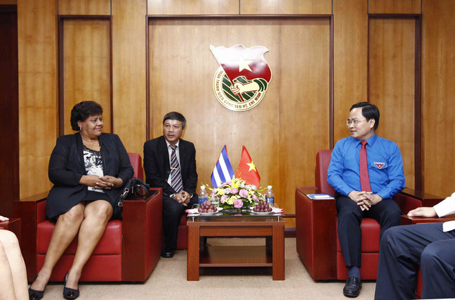 古巴共产党代表团表示将与越南共青团加强交流 ảnh 1