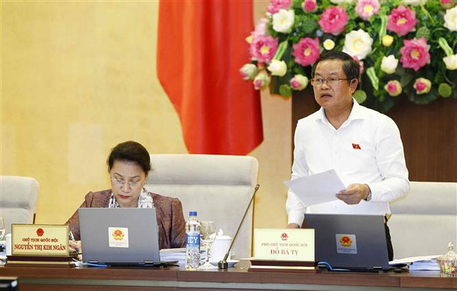 第十四届国会常委会第28次会议：加强社会舆论关注的热点问题的宣传报道工作 ảnh 1