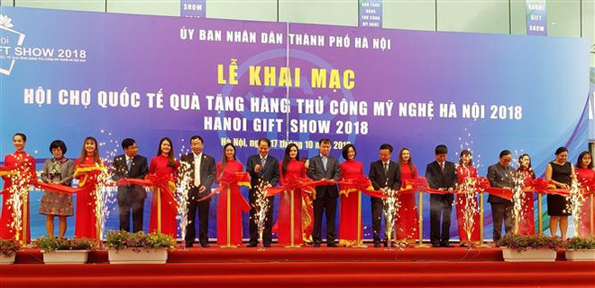 2018年河内工艺品及礼品展会正式开展 ảnh 1 2018年河内工艺品及礼品展会正式开展 ảnh 1