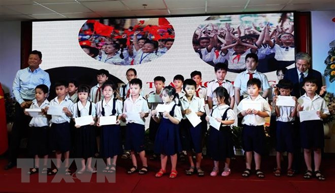 越南与韩国深化友好合作关系 ảnh 2 越南与韩国深化友好合作关系 ảnh 2