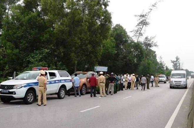 越南广平省公安破获一起特大运输毒品案获表彰 ảnh 1