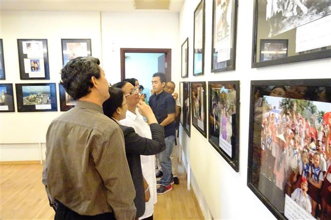 越古友好团结情谊图片展开幕 ảnh 2 越古友好团结情谊图片展开幕 ảnh 2