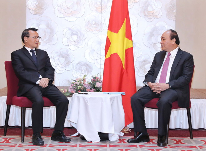 政府总理阮春福会见旅居欧洲越南人协会联合会代表 ảnh 2 政府总理阮春福会见旅居欧洲越南人协会联合会代表 ảnh 2